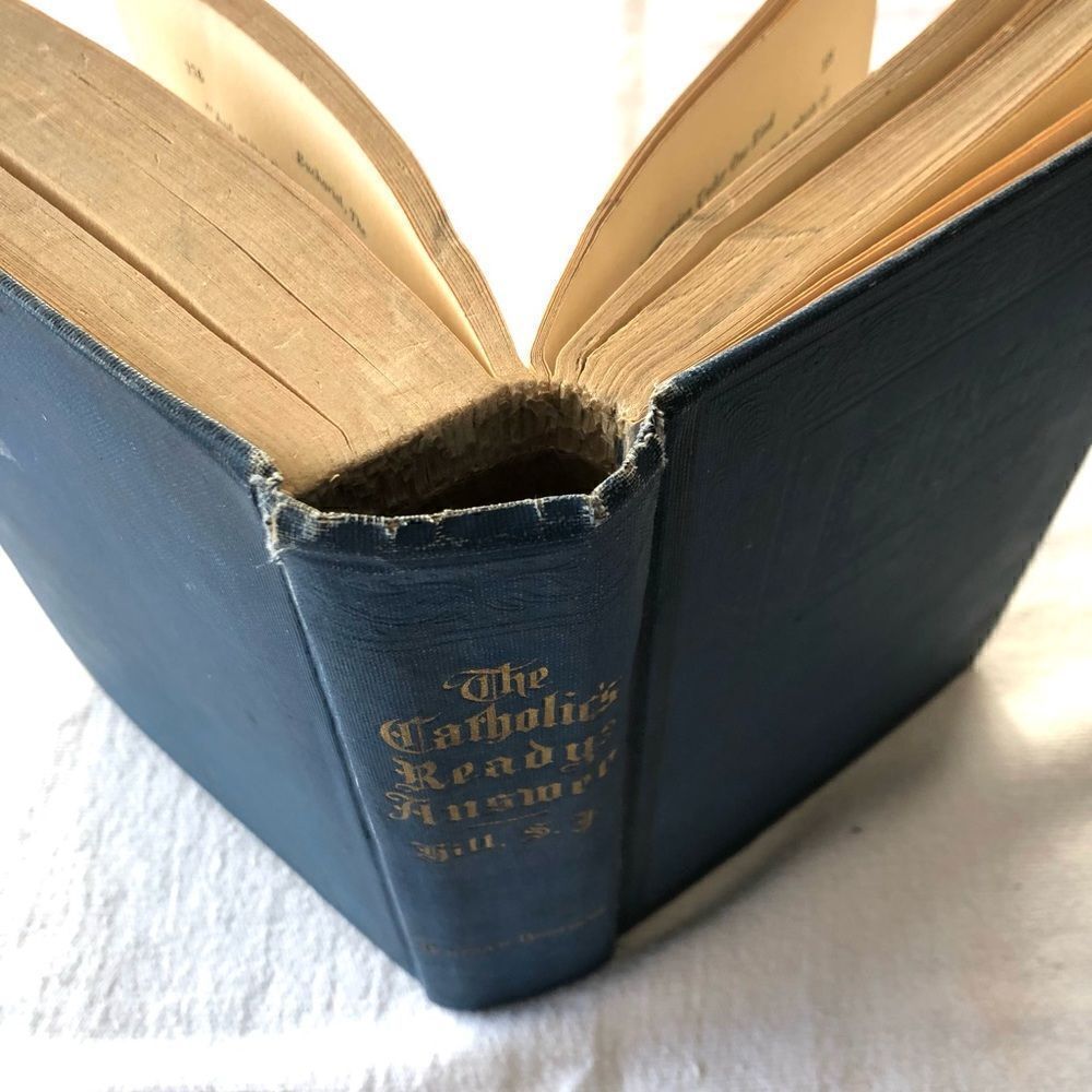 Catholic Maryknoll Missal prayer book. 1961 daily missal of the mystical body - Picture 3 of 10
